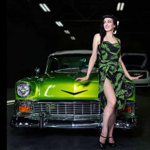 Meet your Posher, Tara - Picture 3 of 7